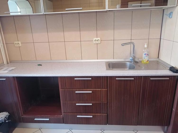 Apartament cu 2 camere decomandat în Ultimul leu