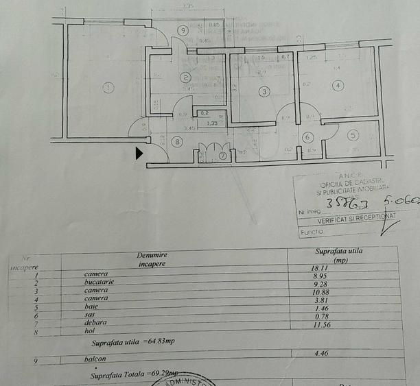 Apartament cu 3 camere decomandat în Nicolina