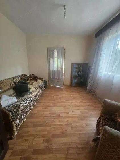 Casă cu Teren 3000 Mp în Central