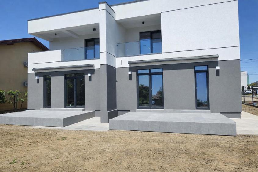 Duplex cu 4 camere cu Canalizare în Dumbrăvița