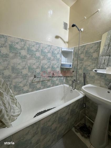 Apartament cu 2 camere decomandat în Baba Novac