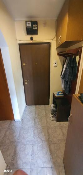 Apartament cu 2 camere decomandat în Drumul Taberei