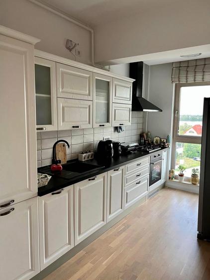 Apartament cu 3 camere decomandat în Nord