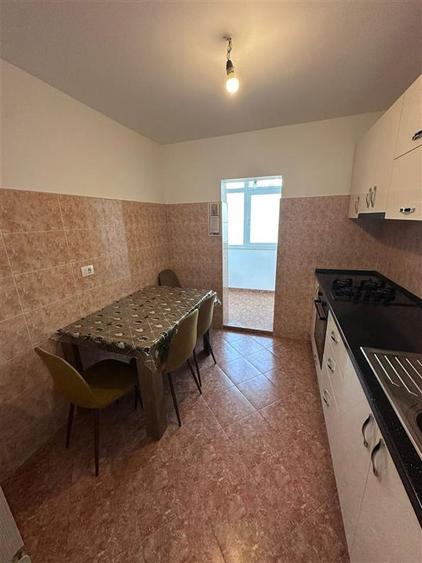 Apartament cu 3 camere decomandat în Zimbru
