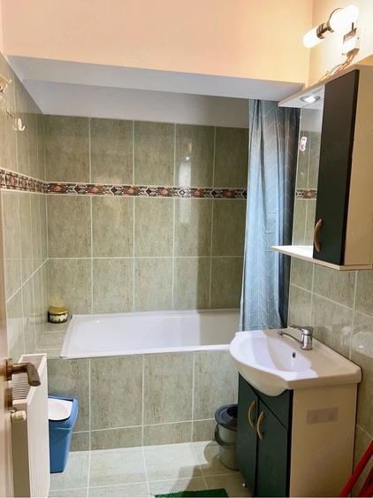 Apartament cu 2 camere semidecomandat în Ultracentral