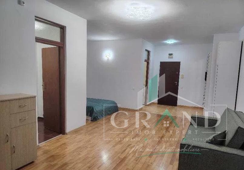 Garsonieră semidecomandată, mobilată în Mărăști