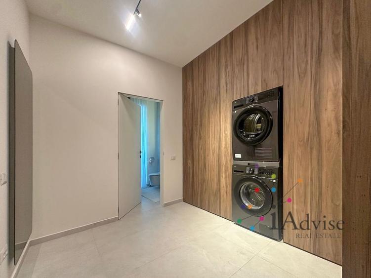 Apartament cu 4 camere decomandat, mobilat în Central