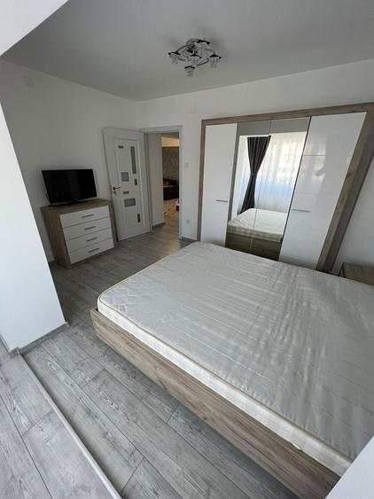 Apartament cu 3 camere decomandat în Ultracentral