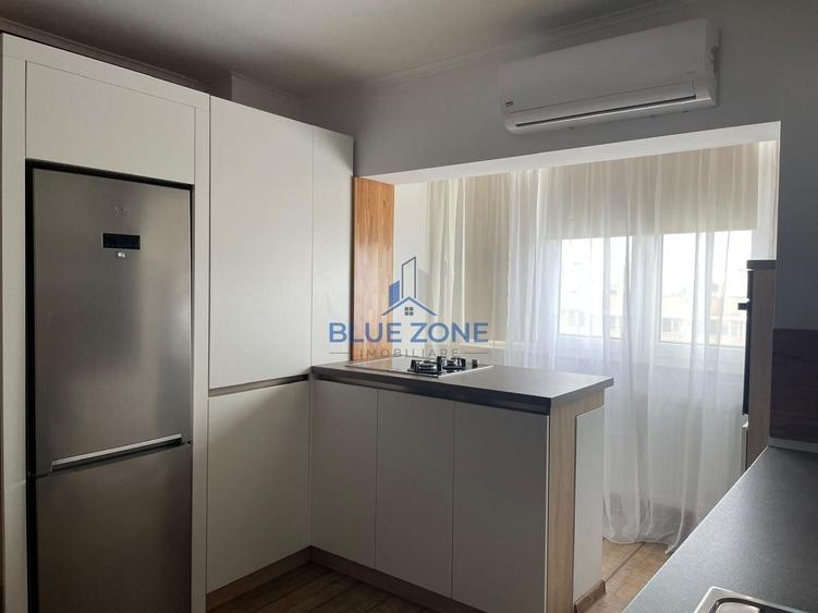 Apartament cu 3 camere semidecomandat în Sebastian