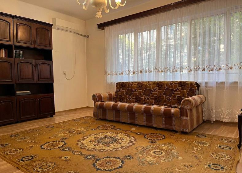 Apartament cu 4 camere decomandat, mobilat în Ultracentral