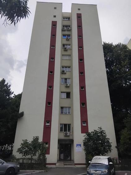 Apartament cu 2 camere semidecomandat în Berceni