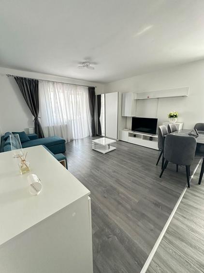 Apartament cu 2 camere în Apărătorii Patriei