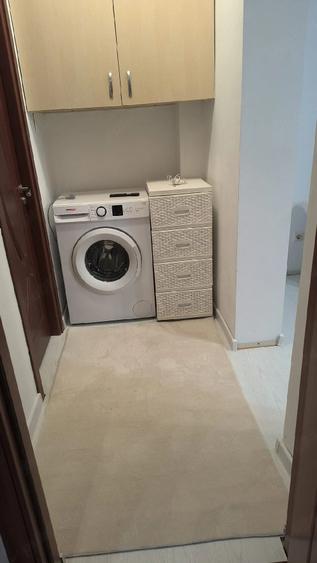 Apartament cu 3 camere semidecomandat în Exterior Vest