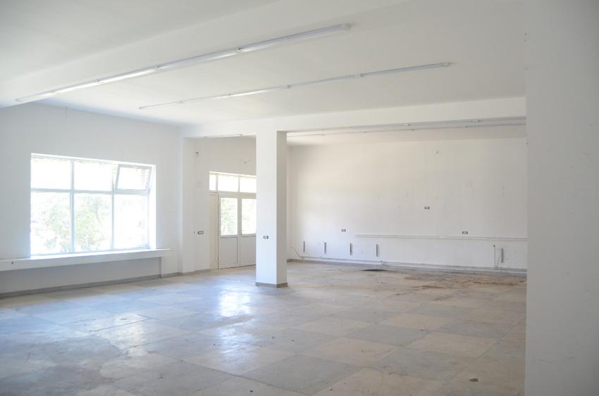 Spațiu comercial, 250 mp în Zamora