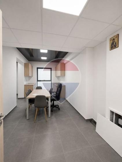 Birou, de 64.870002746582 mp, în Mihai Bravu