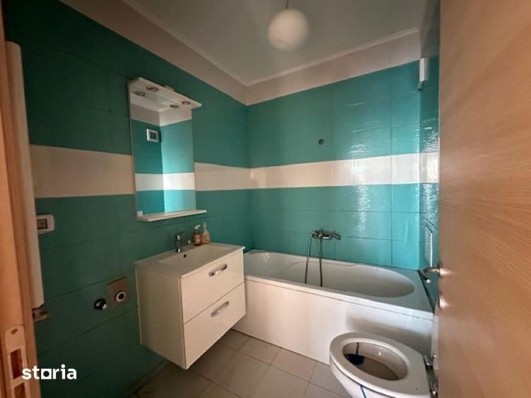 Apartament cu 3 camere decomandat în Nufărul