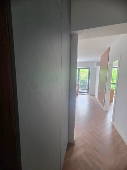 Apartament cu 2 camere semidecomandat, mobilat în P-ța Muncii