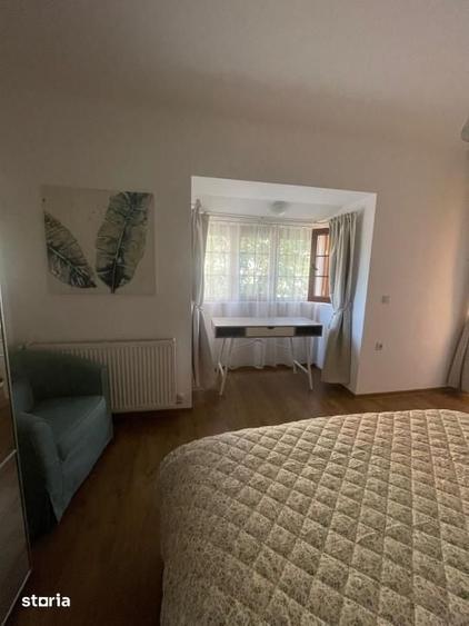 Casă cu 4 camere cu Teren 200 Mp în Central