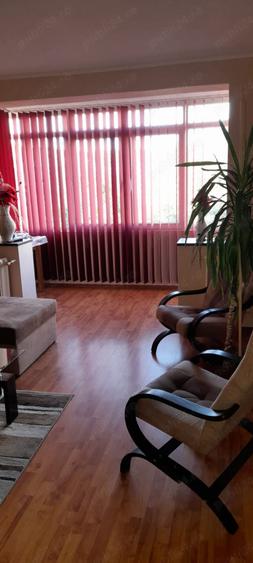 Apartament cu 2 camere semidecomandat în Cugir