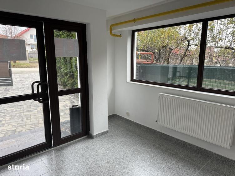 Spațiu comercial, de 470 mp, în Șcheia
