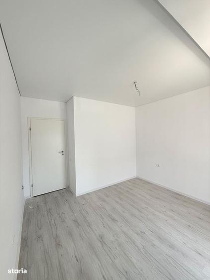Apartament Tip Studio De Vanzare - Comision 0% - Tva Inclus - 44 Mp - 4