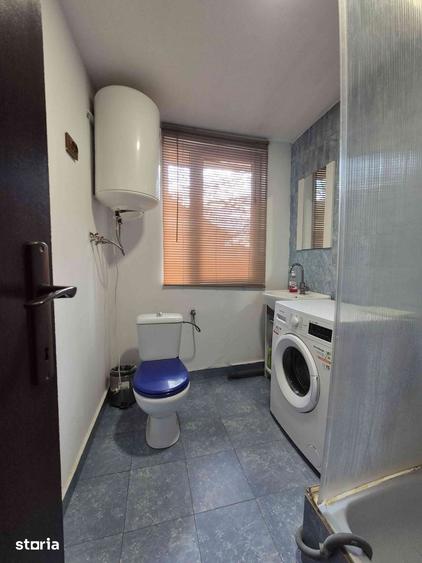 Casă cu 4 camere cu Teren 1200 Mp în Peciu Nou