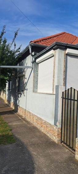 Casă cu 3 camere în Nădab