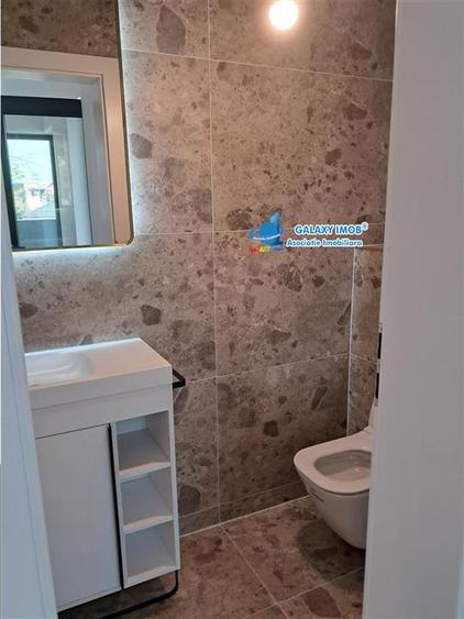 Casă cu 4 camere cu Teren 430 Mp în Bradu