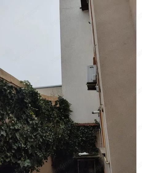 Casă cu 5 camere cu Teren 90 Mp în Brâncoveanu