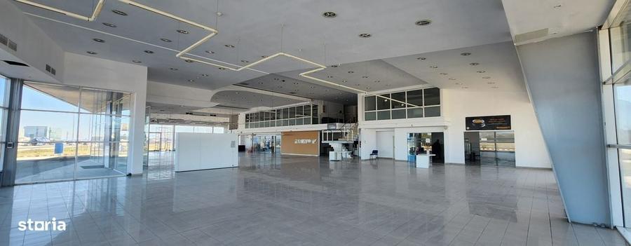 Spațiu comercial, de 6,500 mp, în Central