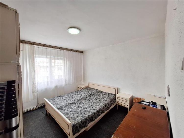 Apartament cu 2 camere decomandat, mobilat în Bistrița Lac