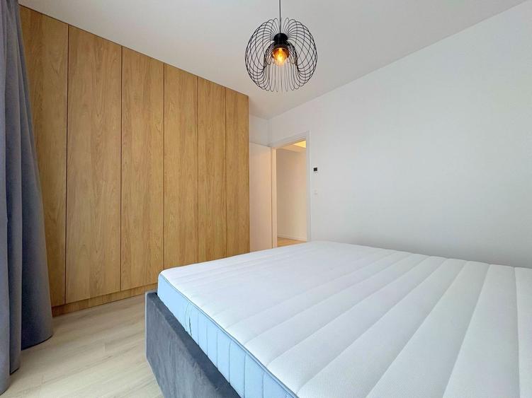 Apartament cu 3 camere decomandat, mobilat în Lipovei