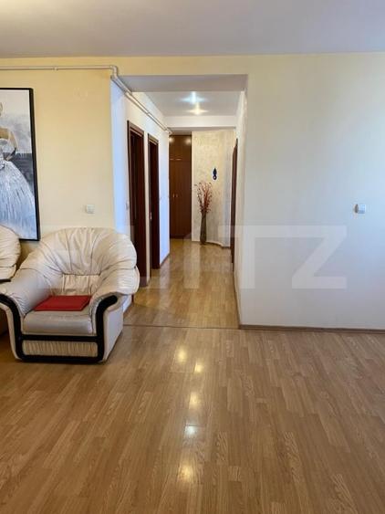 Apartament cu 4 camere decomandat, mobilat în Independenței