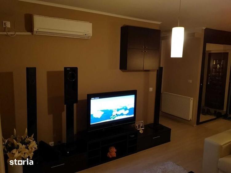 Inchiriez apartament 3 camere - 1