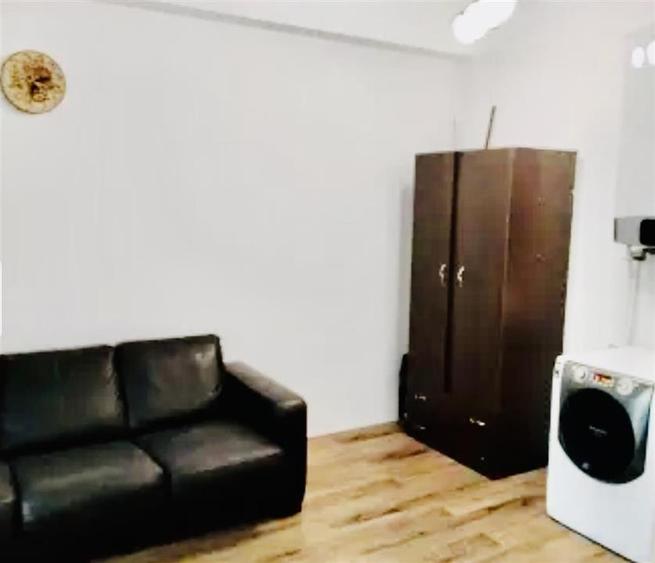 Garsonieră decomandată, mobilată în Astra