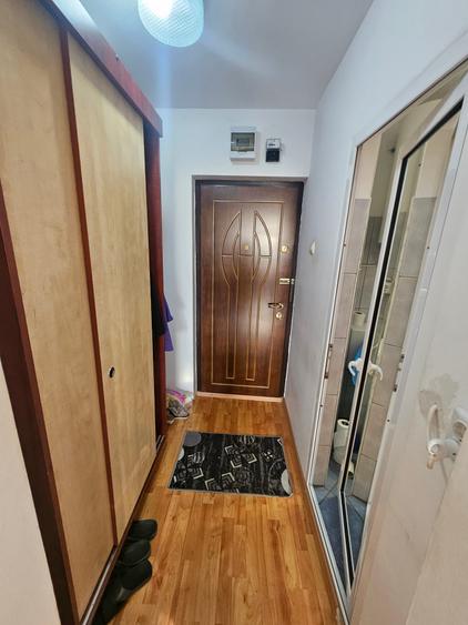Garsonieră decomandată în Mazepa 1