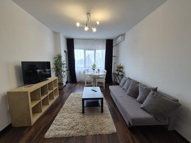 Apartament cu 3 camere decomandat, mobilat în Metalurgiei