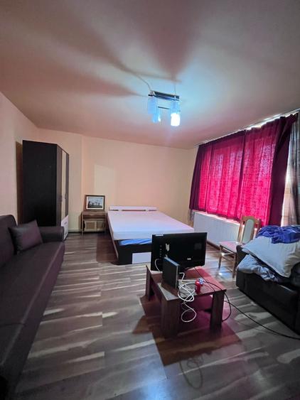 Apartament de vânzare, 2 camere, 72 mp, zona Piața Abator - 10