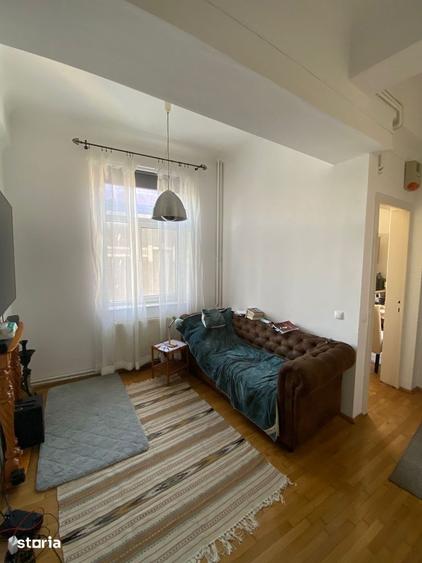 Apartament cu 3 camere în Gara de Nord