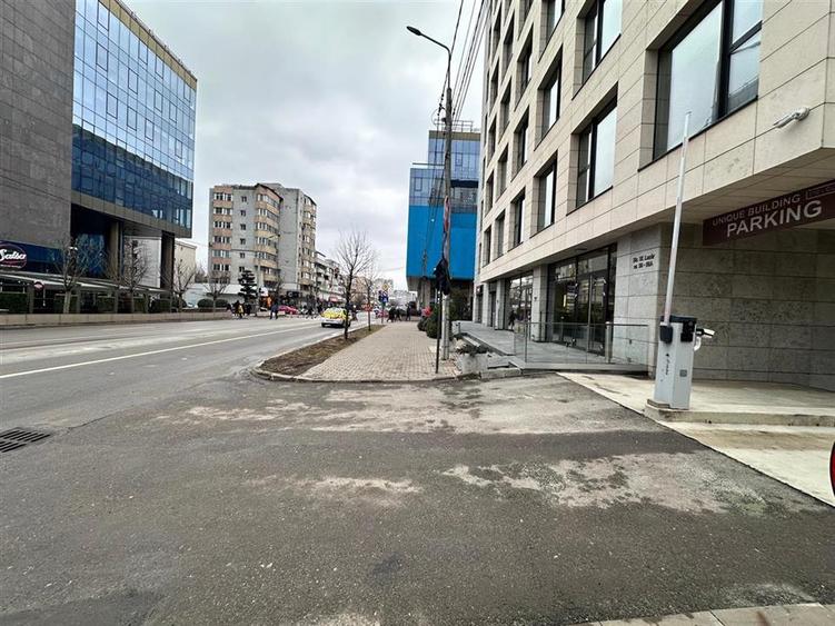 Birou, de 117 mp, în Centru Civic