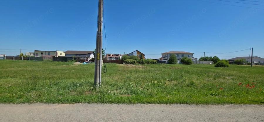 Teren de 713 mp, în Dumbrăvița
