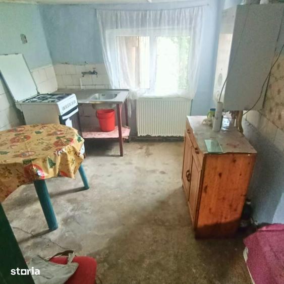 Casă cu 5 camere cu Teren 250 Mp în Central
