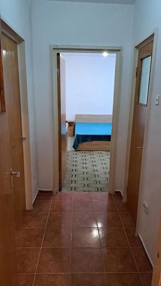 Apartament cu 2 camere decomandat în Drumul Taberei