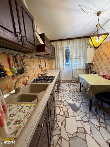 Apartament cu 4 camere decomandat, mobilat în Tomis I