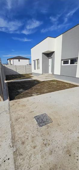 Casă individuală cu 3 camere cu Teren 320 Mp în Berceni