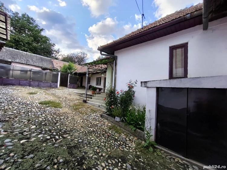 Casă cu 6 camere cu Teren 1846 Mp în Răhău