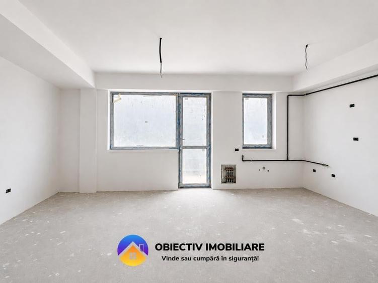 Apartament cu 3 camere decomandat în Calea Romanului