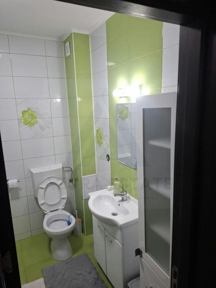 Apartament cu 2 camere decomandat în Exterior Vest