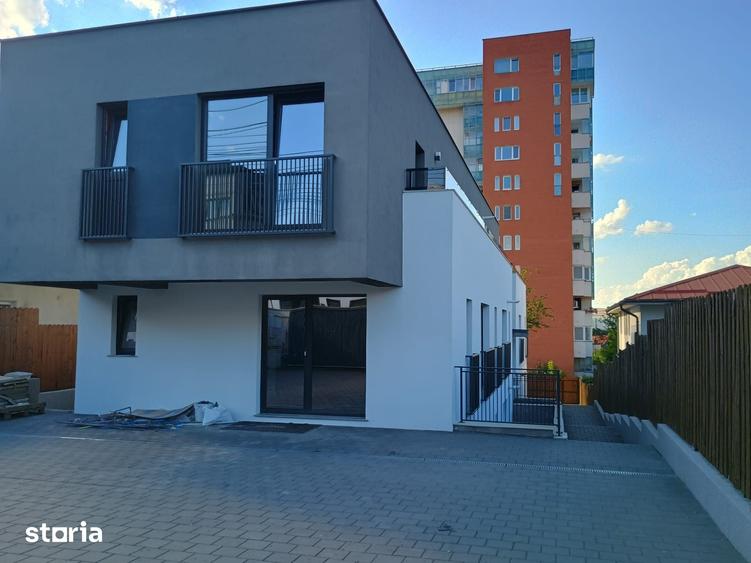 Spațiu comercial, de 500 mp, în Zorilor
