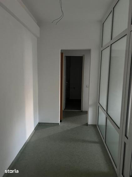 Spațiu comercial, de 115 mp, în Dârste
